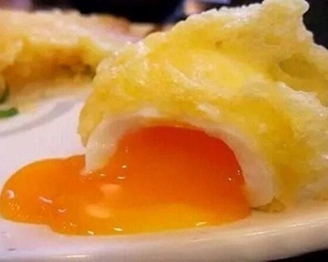 HanJuku Tamago no Tempura: とろ～り半熟卵の天ぷら