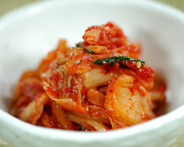 Kimchi: キムチ