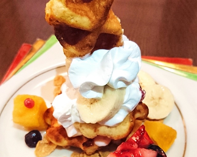 Waffle Tower: ワッフルたわー
